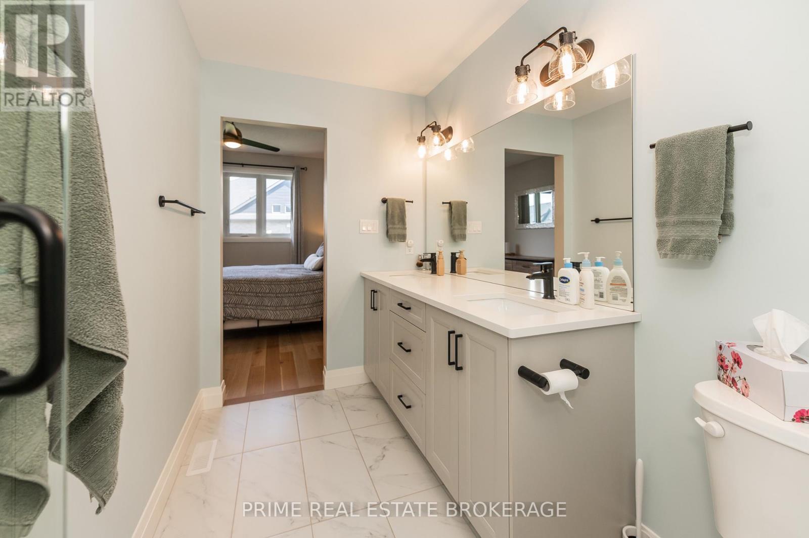 51 Compass Trail, Central Elgin, ON - Indoor Photo Showing Bathroom
