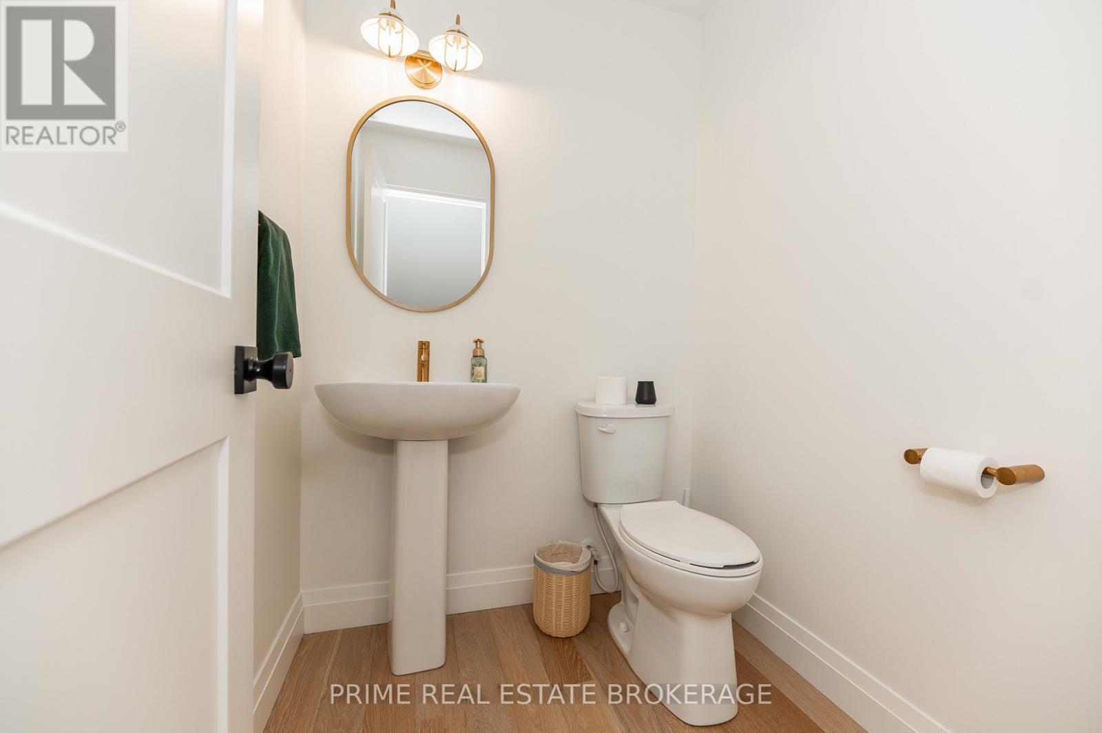 51 Compass Trail, Central Elgin, ON - Indoor Photo Showing Bathroom