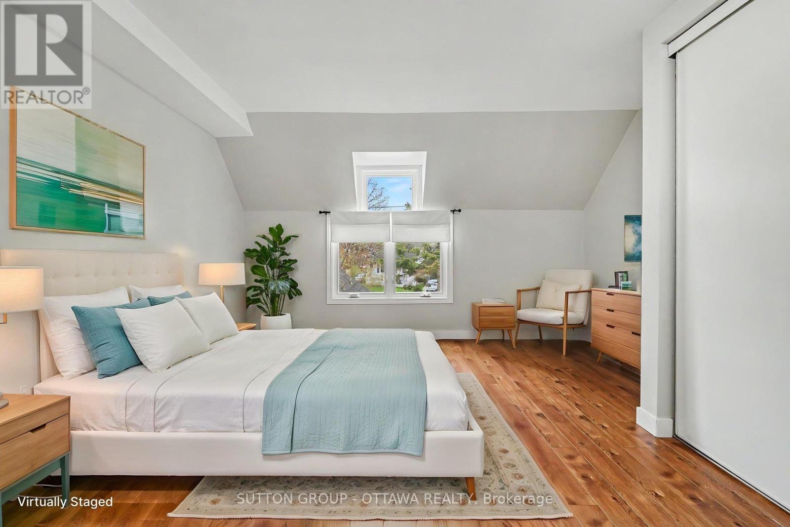 73 Scrivens Street, Ottawa, ON - Indoor Photo Showing Bedroom