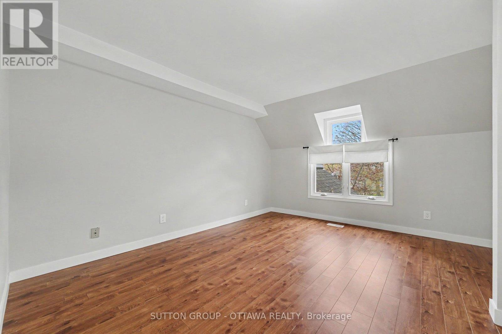 73 Scrivens Street, Ottawa, ON - Indoor Photo Showing Other Room