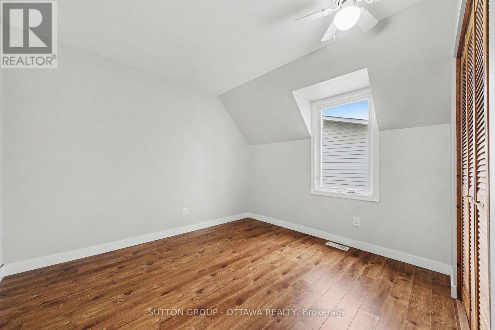 73 Scrivens Street, Ottawa, ON - Indoor Photo Showing Other Room