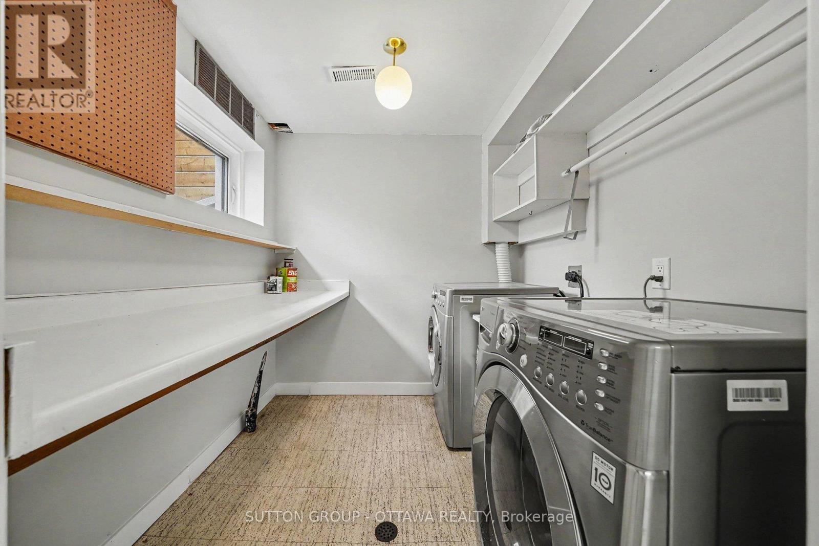73 Scrivens Street, Ottawa, ON - Indoor Photo Showing Laundry Room