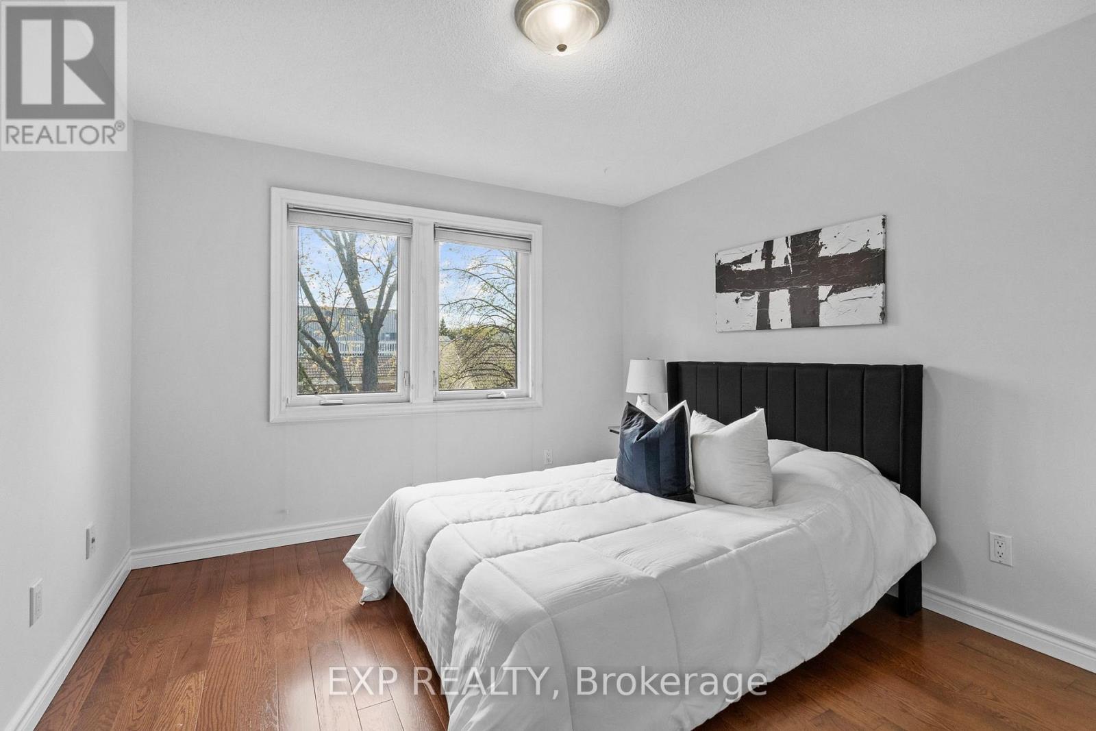 24 Juniper Crescent, Markham, ON - Indoor Photo Showing Bedroom