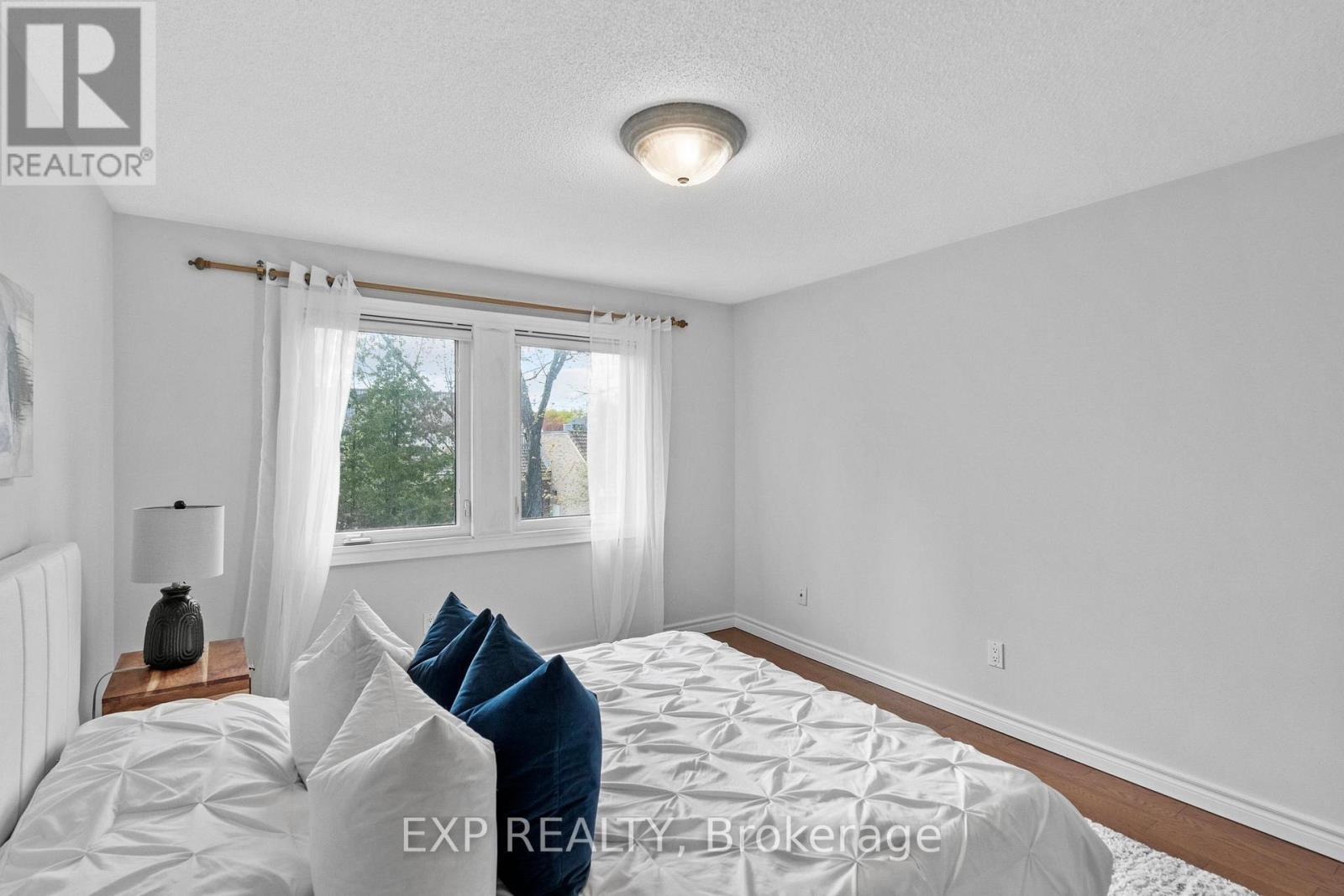 24 Juniper Crescent, Markham, ON - Indoor Photo Showing Bedroom