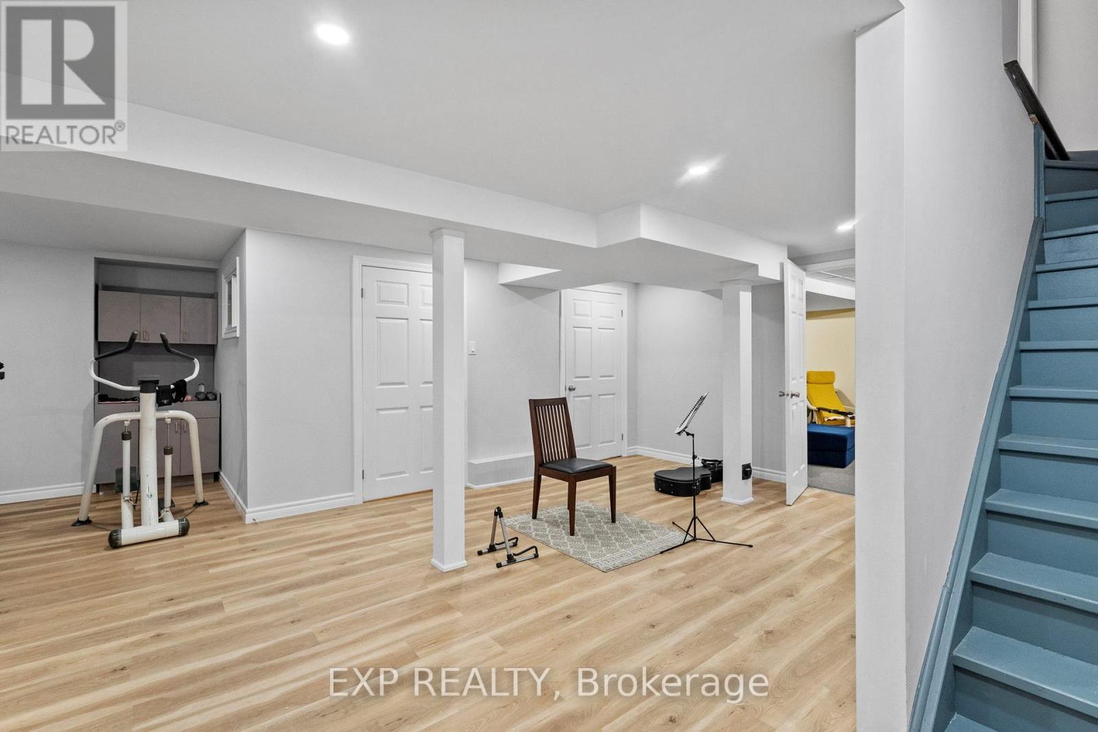 24 Juniper Crescent, Markham, ON - Indoor Photo Showing Other Room