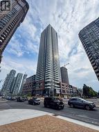 4411 - 430 SQUARE ONE DRIVE Mississauga, ON L5B 0L6