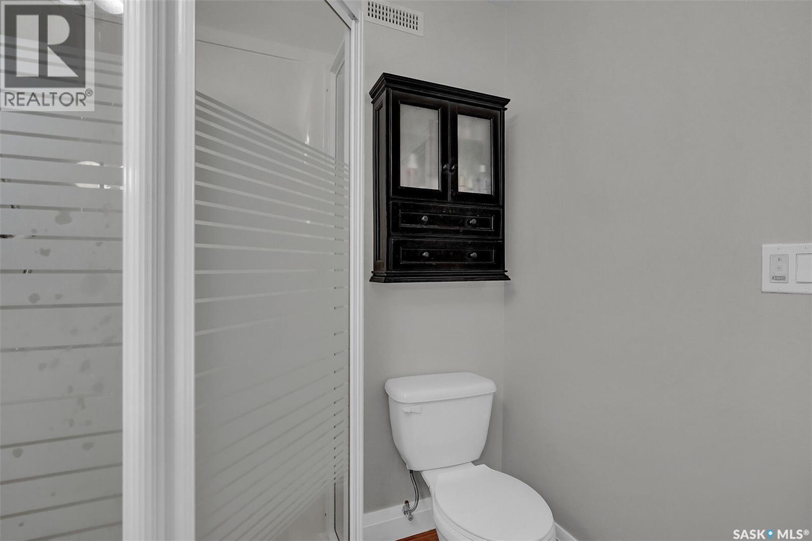 8531 Thurston Crescent, Regina, SK - Indoor Photo Showing Bathroom
