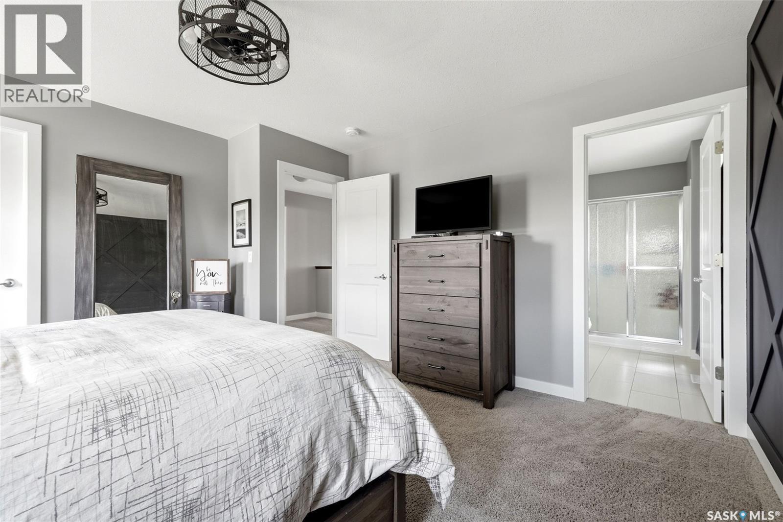 3930 Sandhill Crescent, Regina, SK - Indoor Photo Showing Bedroom