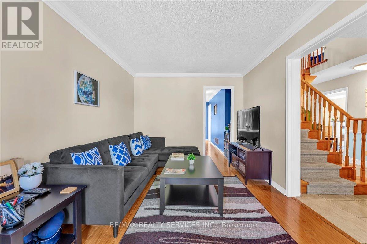 108 Candy Crescent, Brampton, ON - Indoor