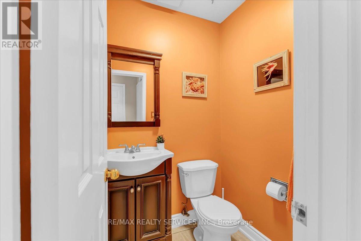 108 Candy Crescent, Brampton, ON - Indoor Photo Showing Bathroom