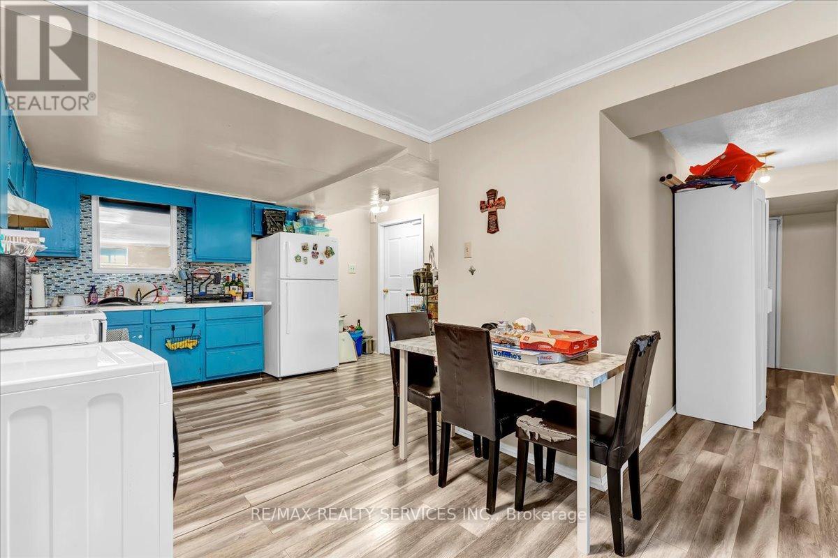 108 Candy Crescent, Brampton, ON - Indoor Photo Showing Dining Room