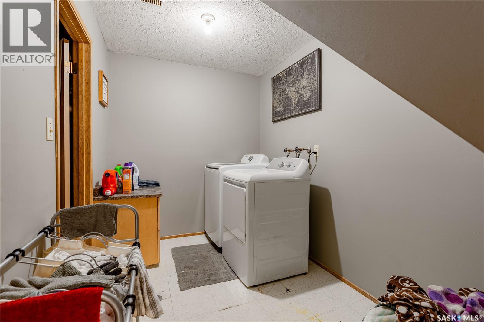 Blanchette Acreage, Battle River Rm No. 438, SK - Indoor Photo Showing Laundry Room