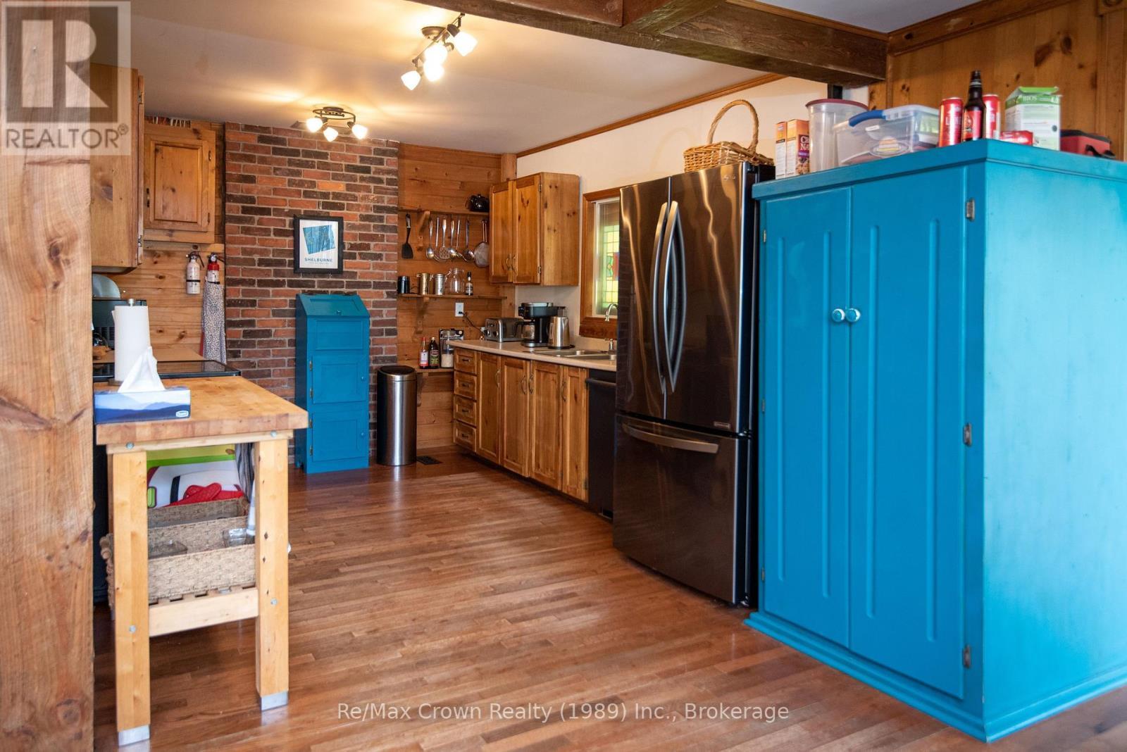 Well appointed galley style kitchen - 294 Everett Drive, Parry Sound Remote Area (Restoule), ON - Indoor Photo Showing Other Room