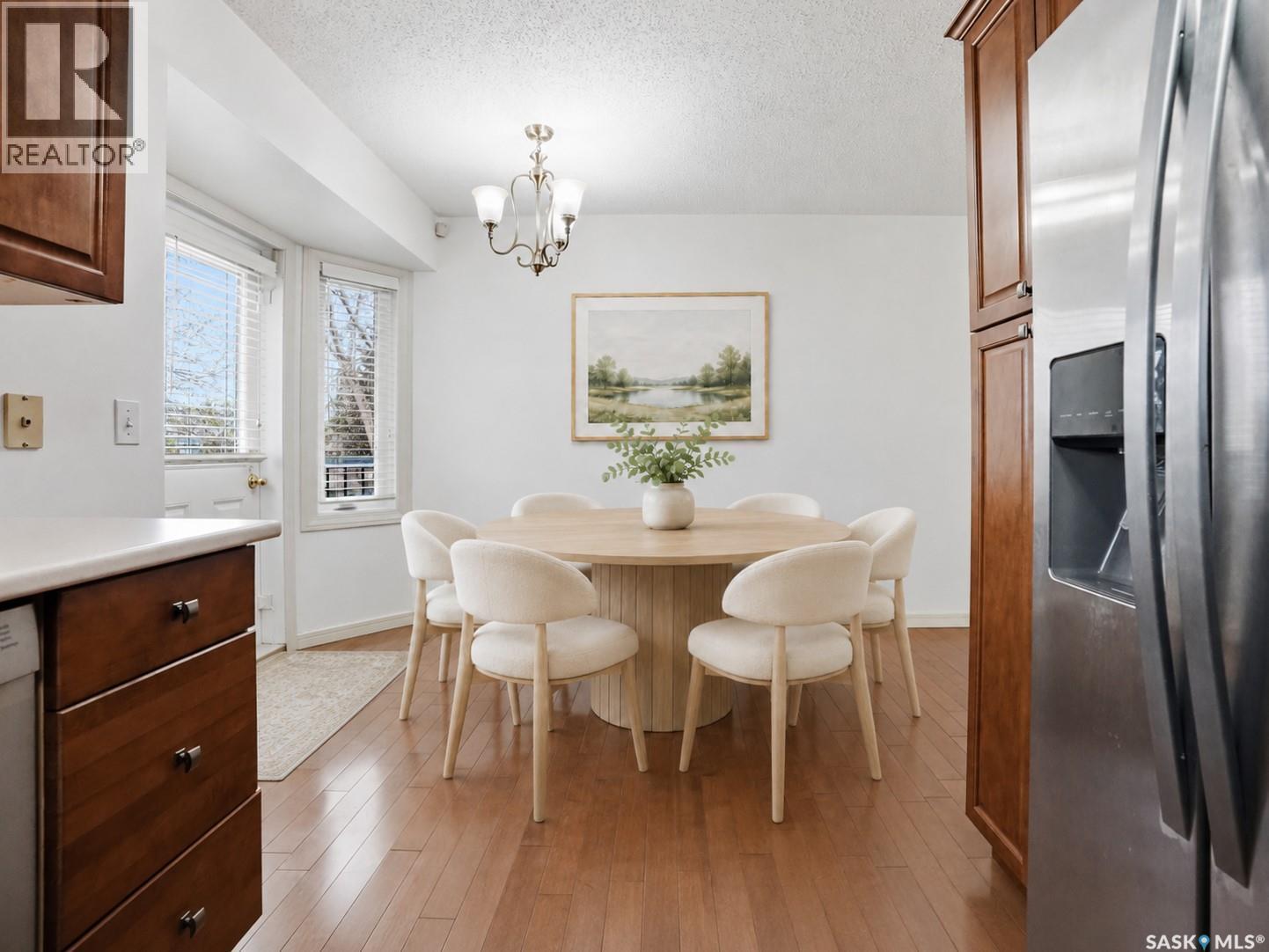 314 Waterbury Road E, Saskatoon, SK - Indoor Photo Showing Dining Room