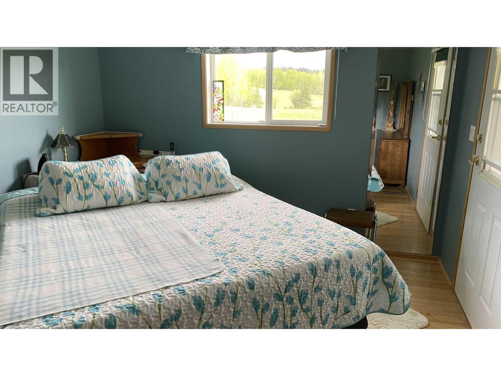 444 Cameron Road, Quesnel, BC - Indoor Photo Showing Bedroom
