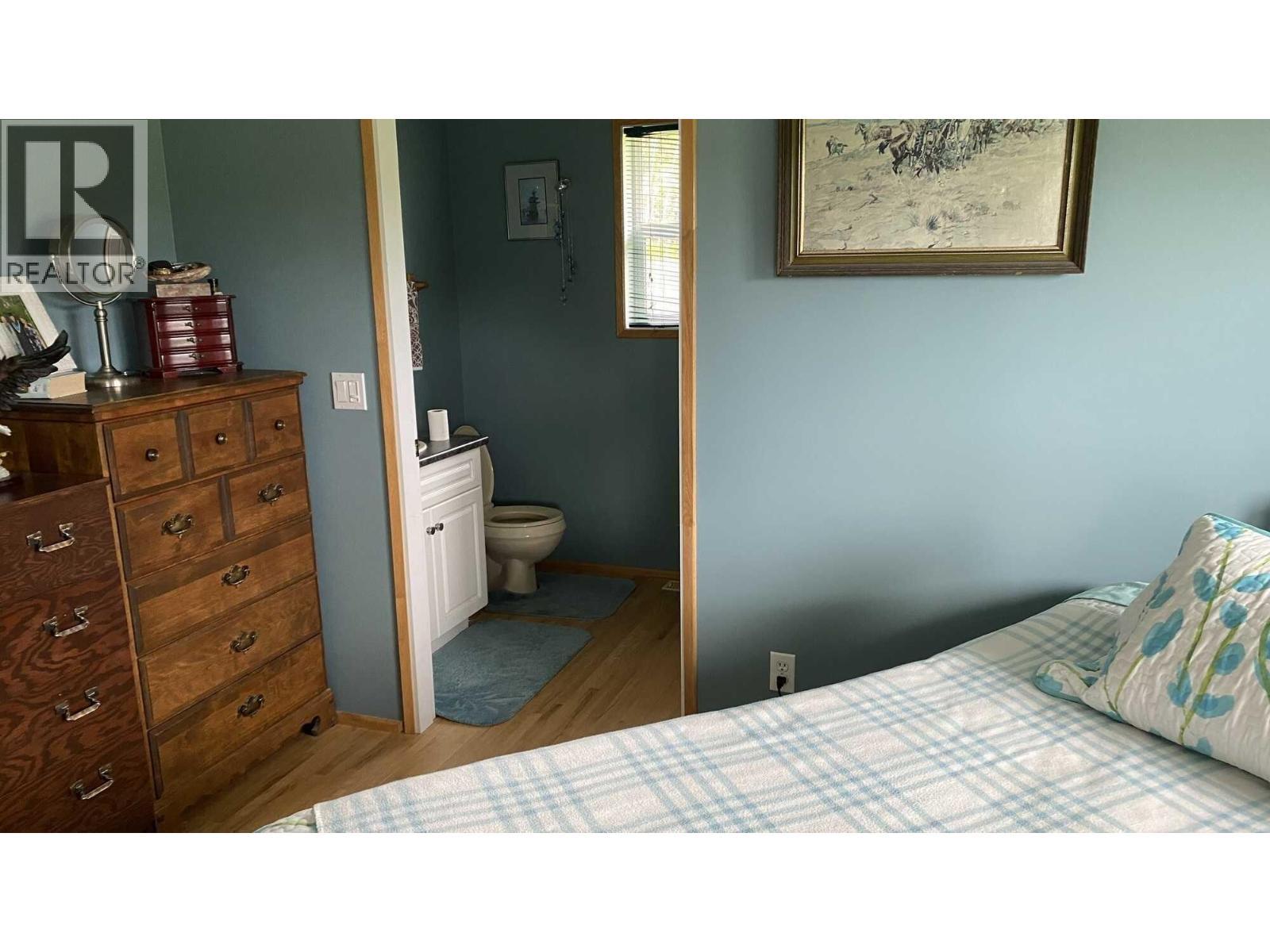 444 Cameron Road, Quesnel, BC - Indoor Photo Showing Bedroom