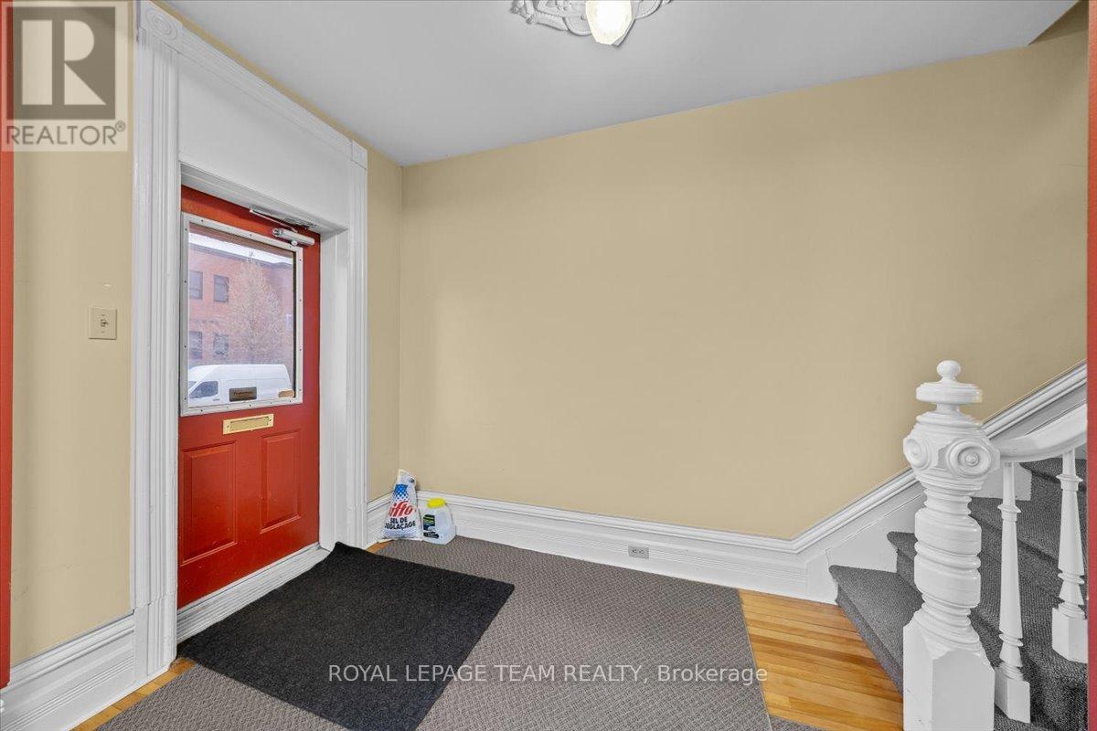 17 Arlington Avenue, Ottawa, ON