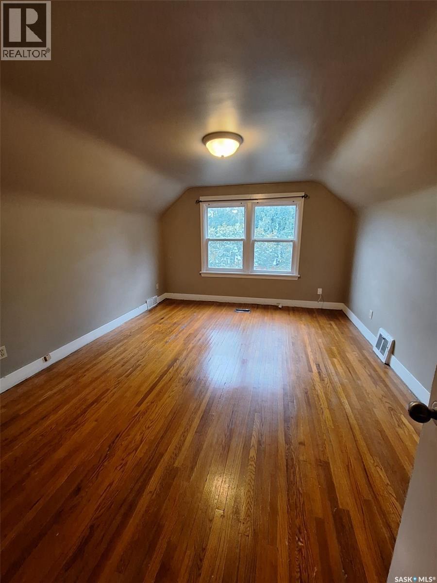 312 Mckinnon Avenue S, Saskatoon, SK - Indoor Photo Showing Other Room