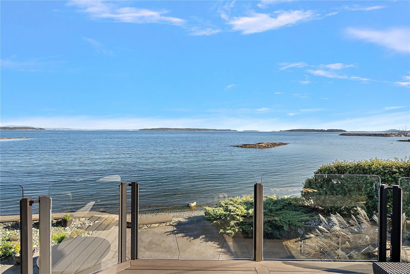10206 Surfside Pl, Sidney, BC