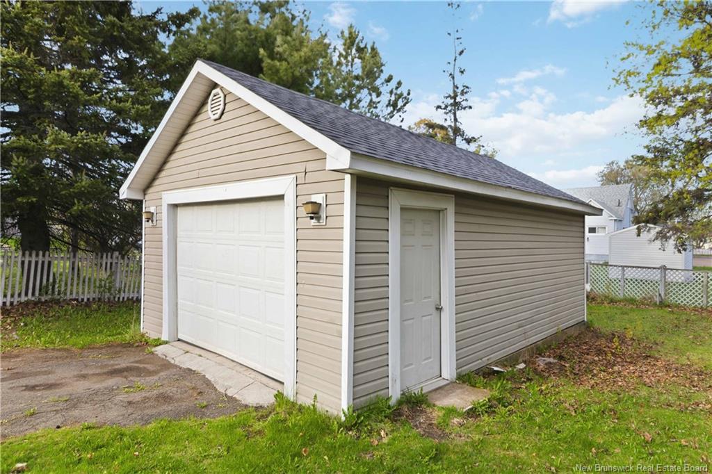 205 Broadway St, Moncton, NB