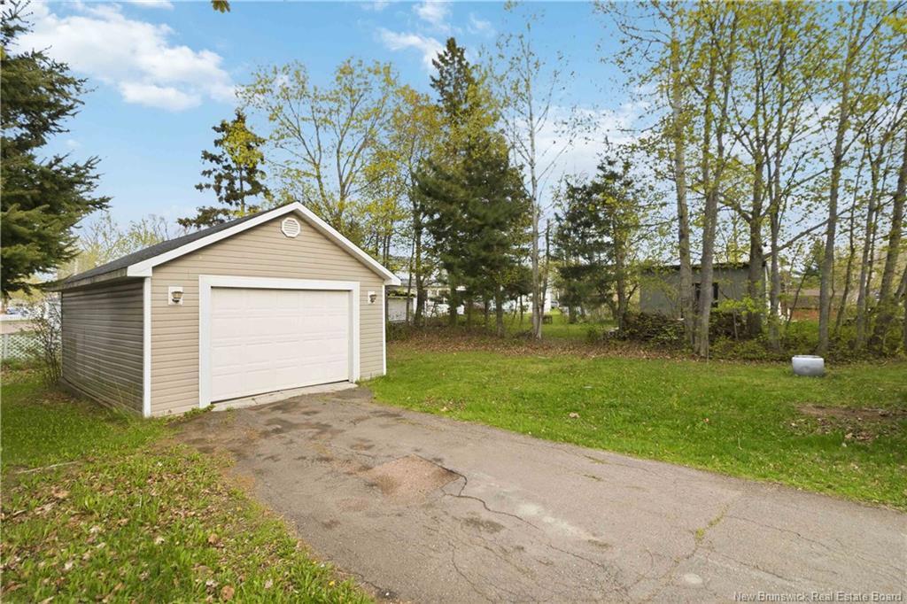 205 Broadway St, Moncton, NB