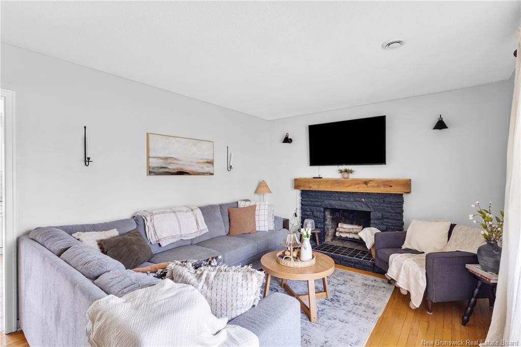368 Canterbury Dr, Fredericton, NB
