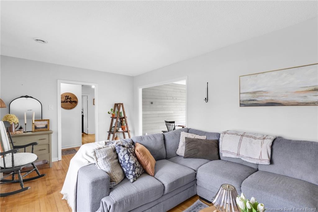 368 Canterbury Dr, Fredericton, NB