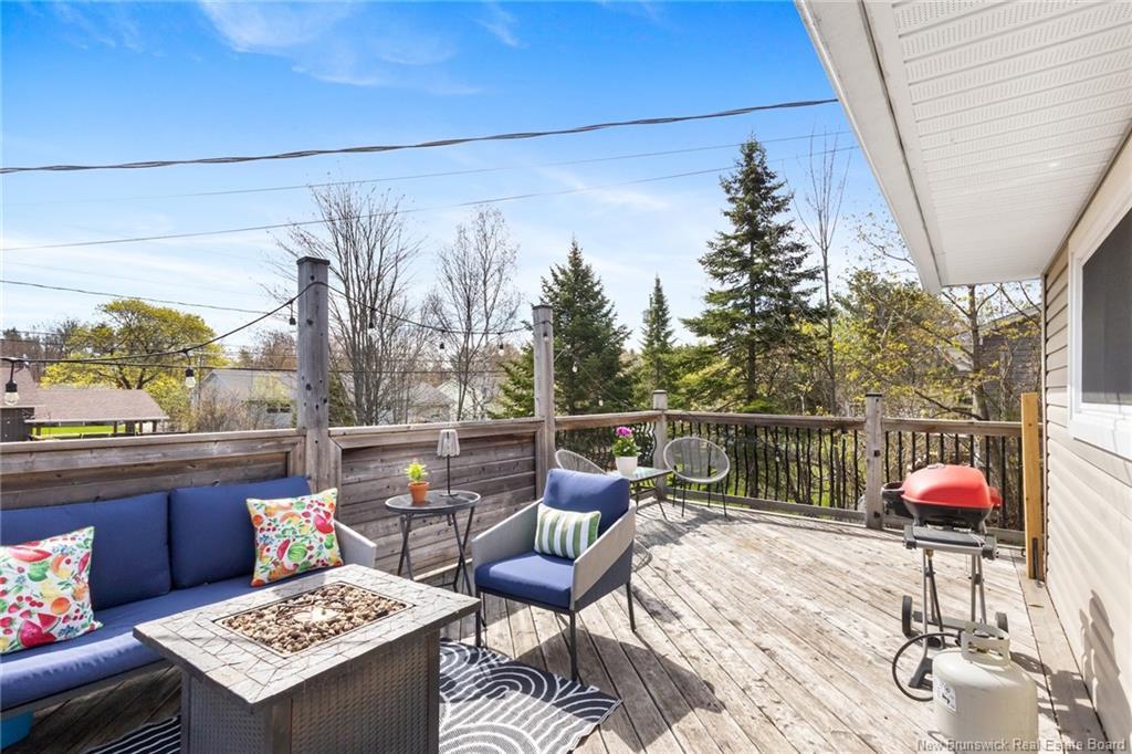 368 Canterbury Dr, Fredericton, NB