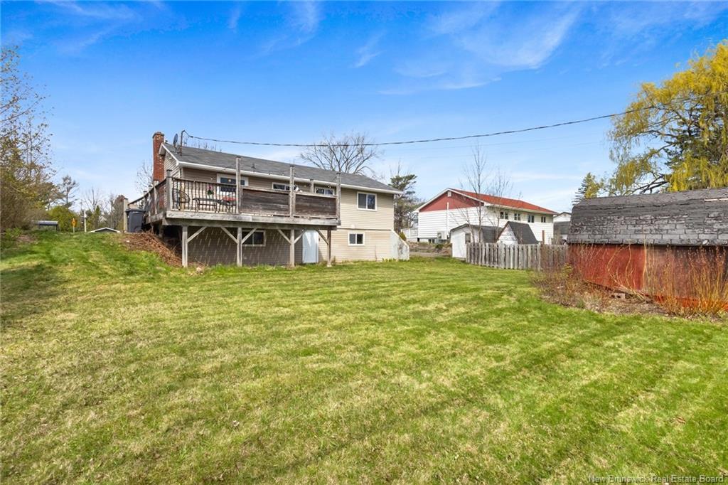 368 Canterbury Dr, Fredericton, NB