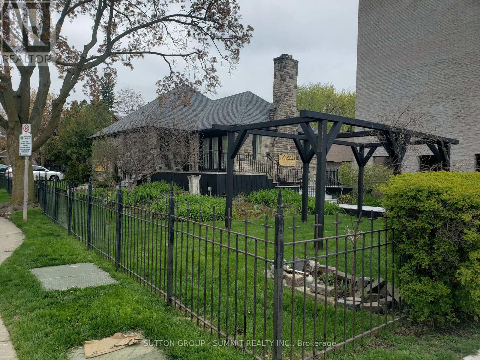 3 Brant Avenue, Mississauga, ON