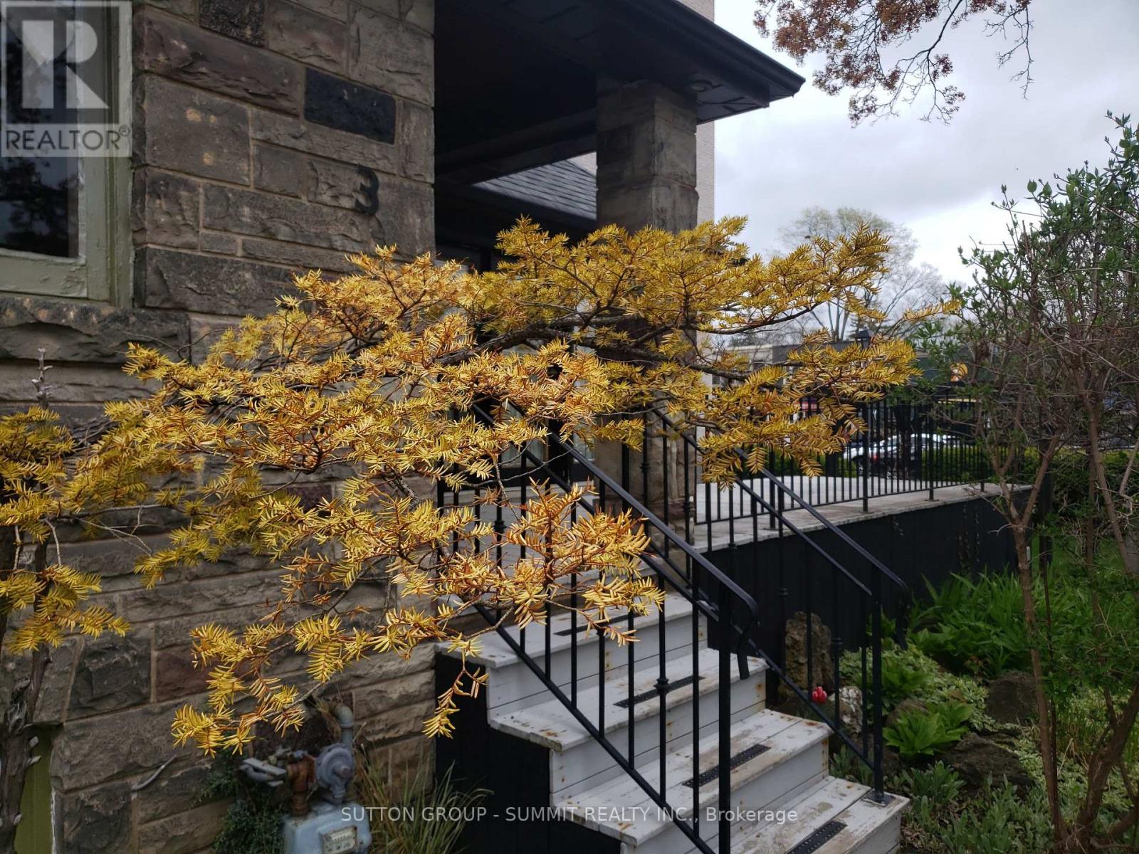 3 Brant Avenue, Mississauga, ON