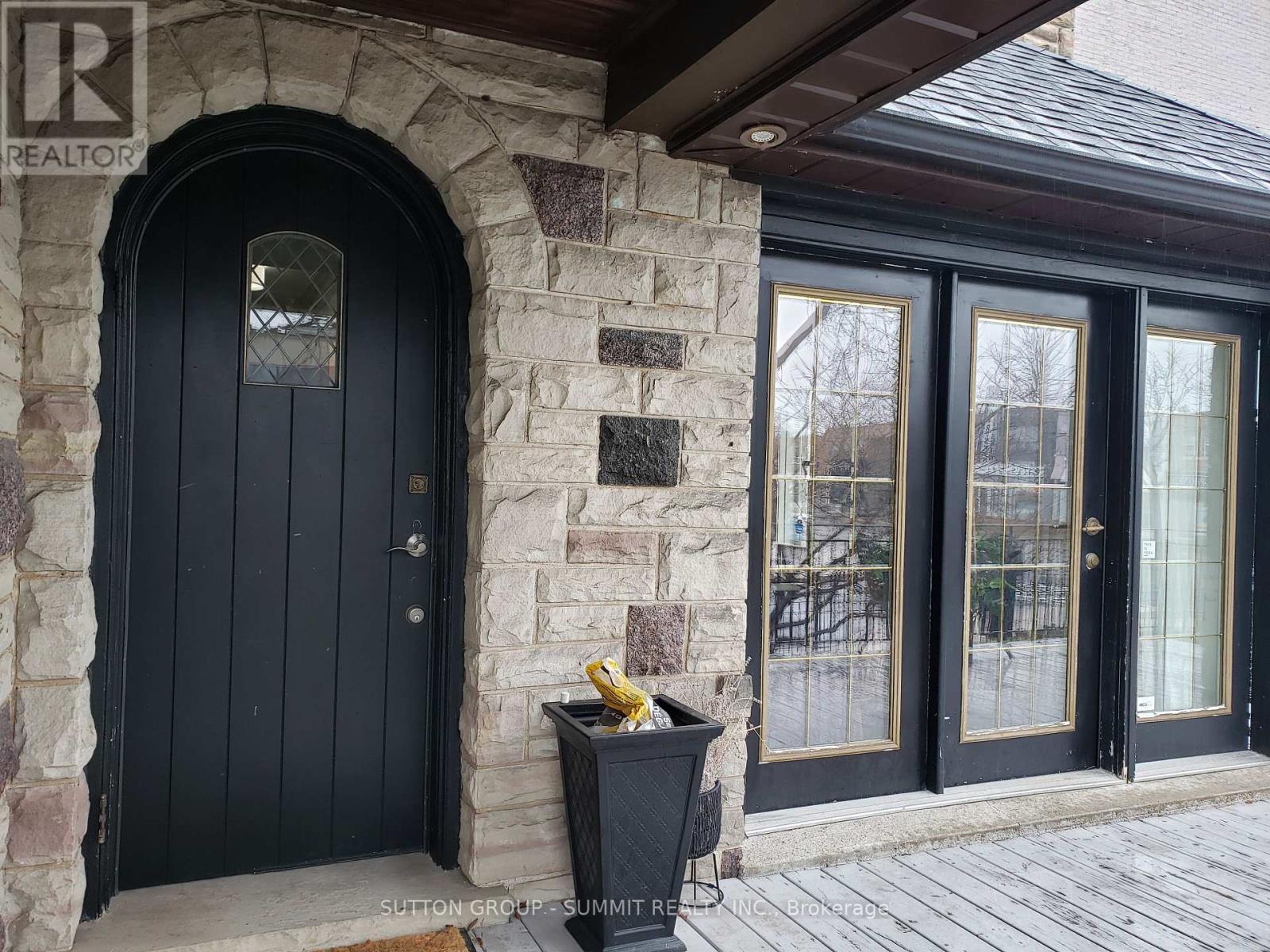 3 Brant Avenue, Mississauga, ON