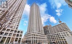 2109 - 30 ELM DRIVE W Mississauga, ON L5B 0N6