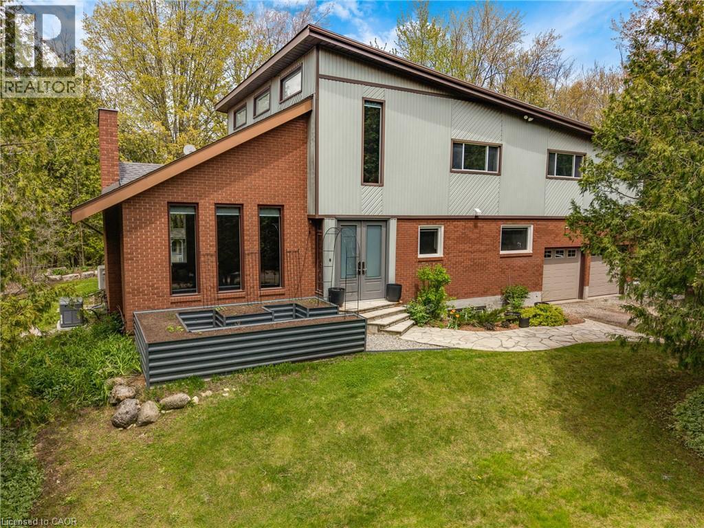 2092 Highway 6, Puslinch, ON - Outdoor