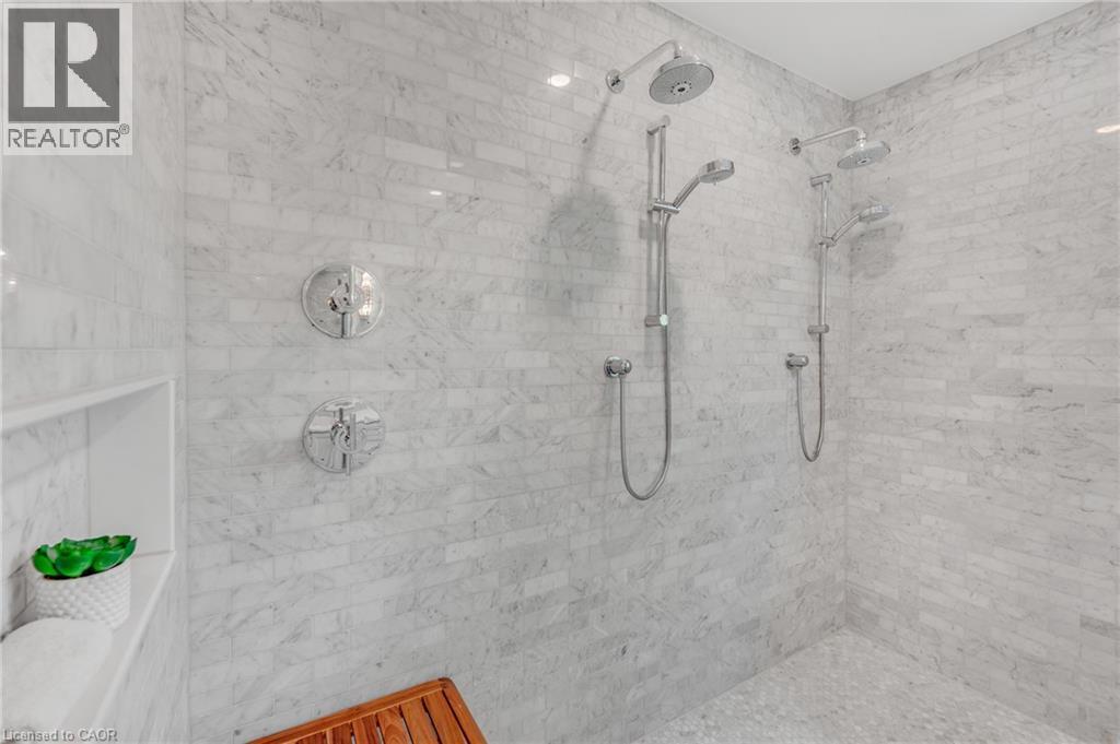 2092 Highway 6, Puslinch, ON - Indoor Photo Showing Bathroom