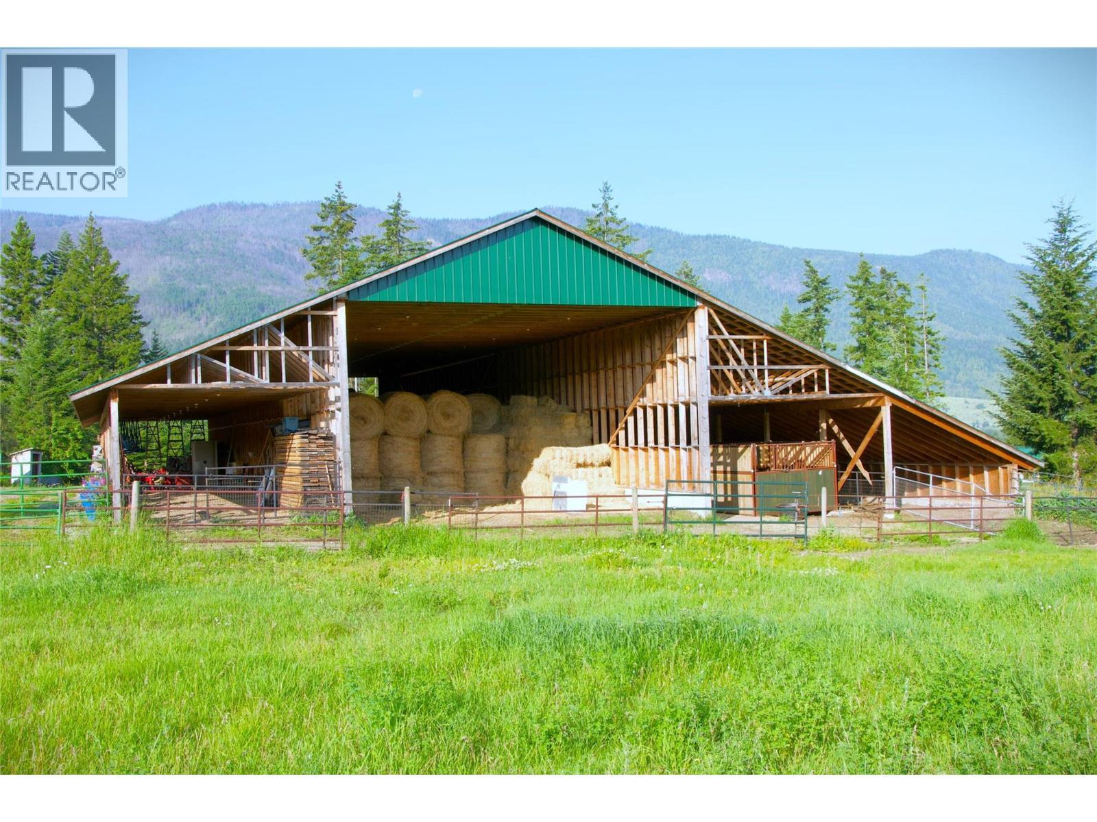 84' x 100' Barn - 1403 Notch Hill Road, Sorrento, BC