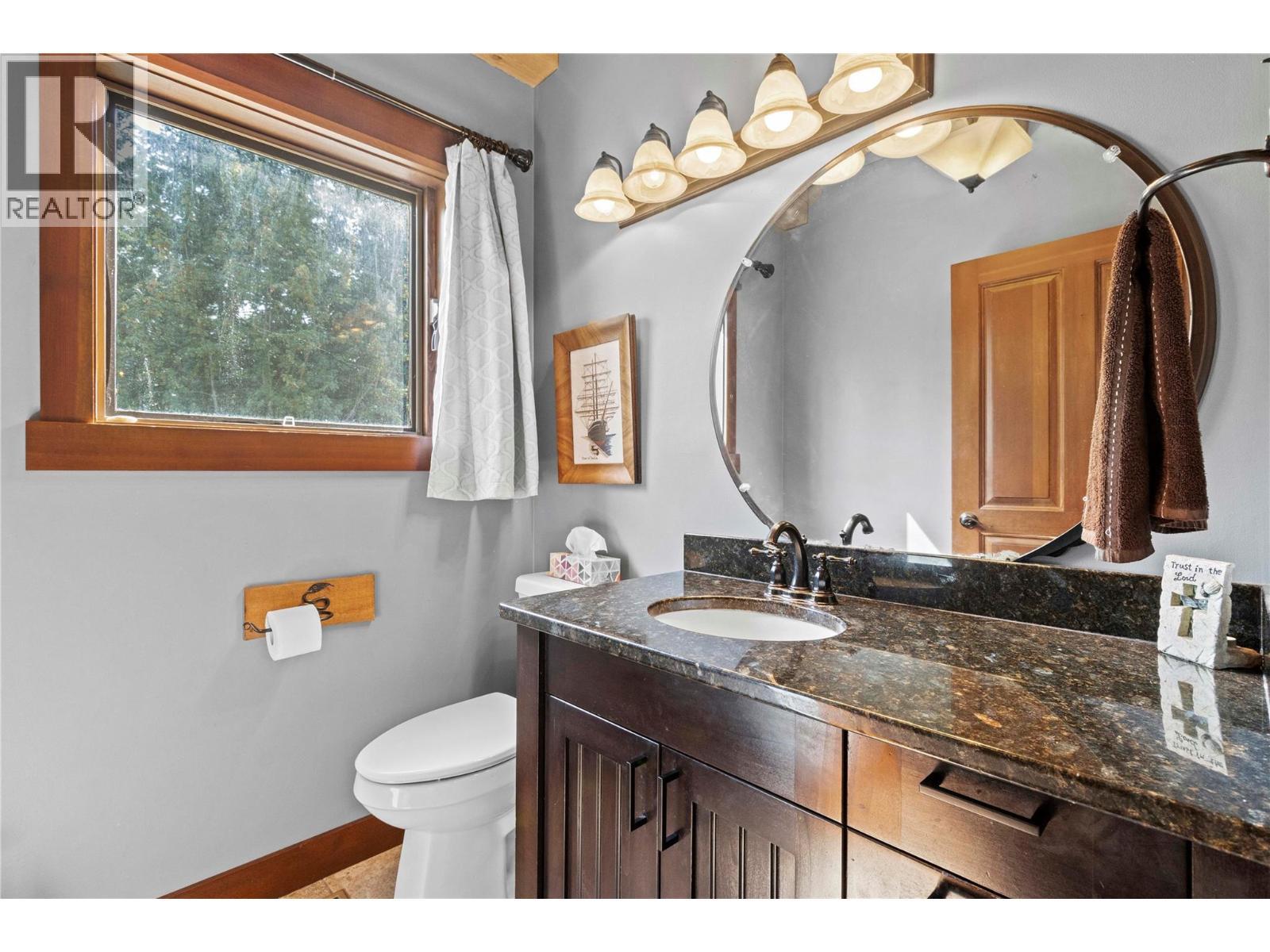 2 pc Powder Room on Main Floor - 1403 Notch Hill Road, Sorrento, BC