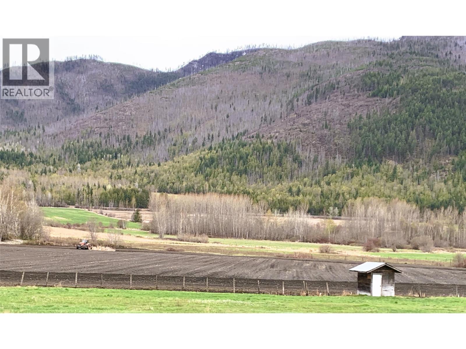 1403 Notch Hill Road, Sorrento, BC