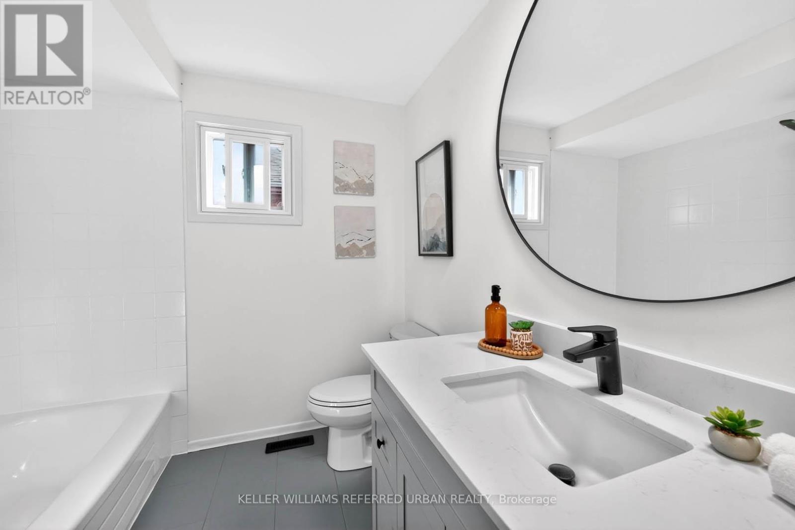 41 Patrice Crescent, Vaughan, ON - Indoor Photo Showing Bathroom
