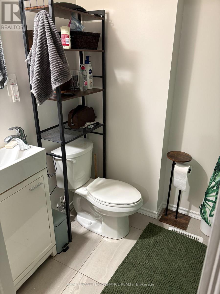 1779 Kerr Avenue, Ottawa, ON - Indoor Photo Showing Bathroom
