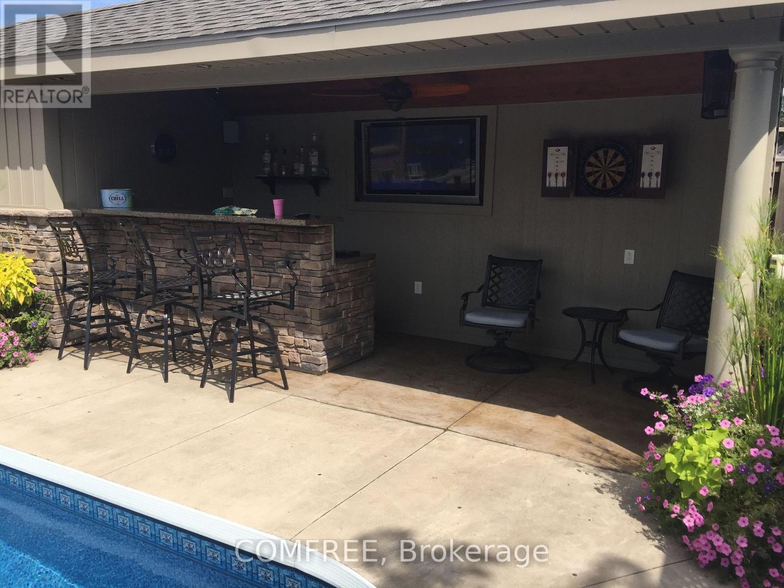 10 Endicott Drive, St. Catharines (Grapeview), ON - Outdoor