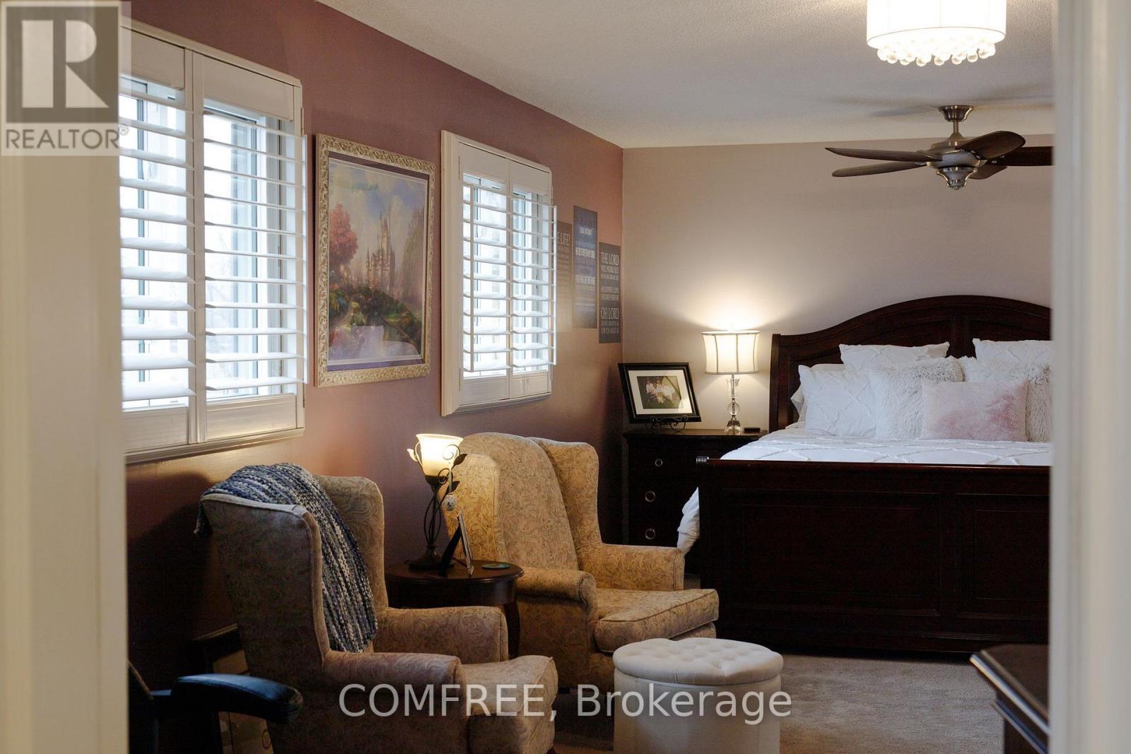 10 Endicott Drive, St. Catharines (Grapeview), ON - Indoor Photo Showing Bedroom
