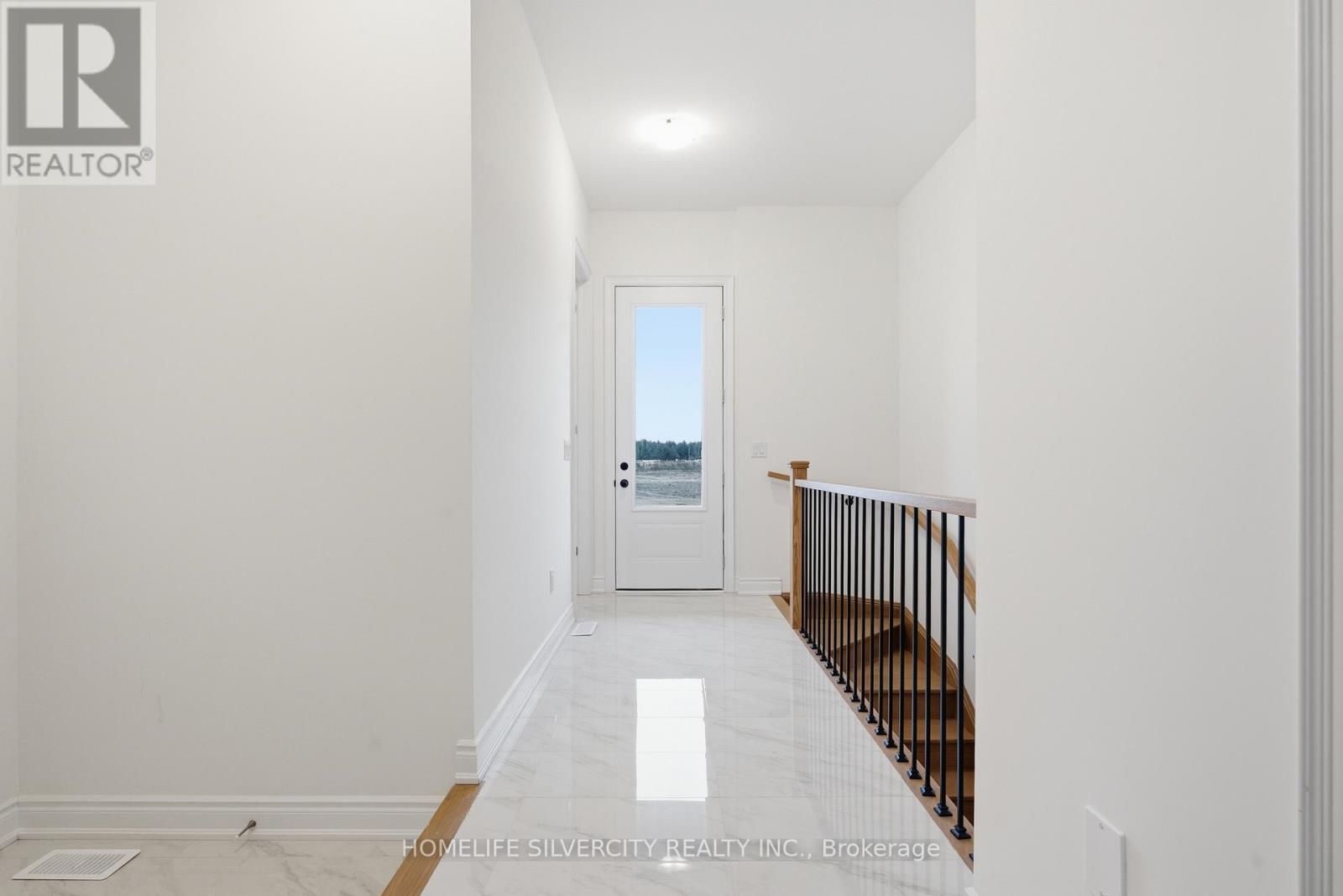 22 Ewing Way, Amaranth, ON - Indoor Photo Showing Other Room