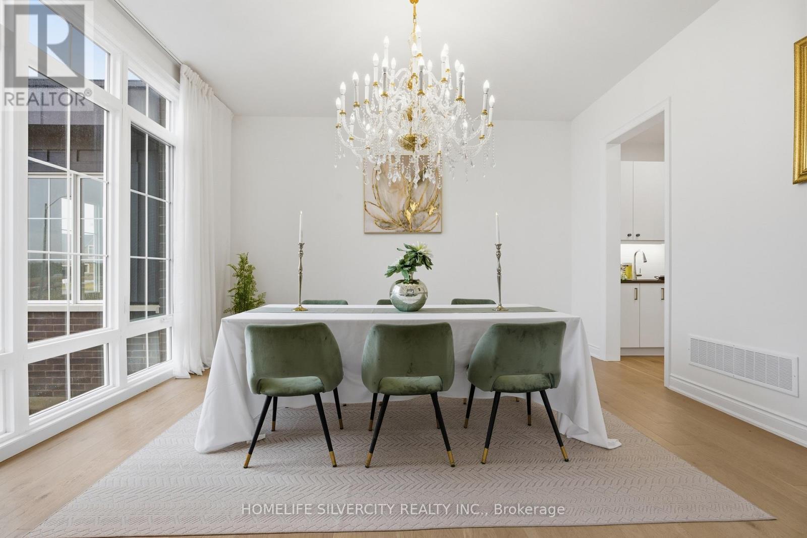 22 Ewing Way, Amaranth, ON - Indoor Photo Showing Dining Room
