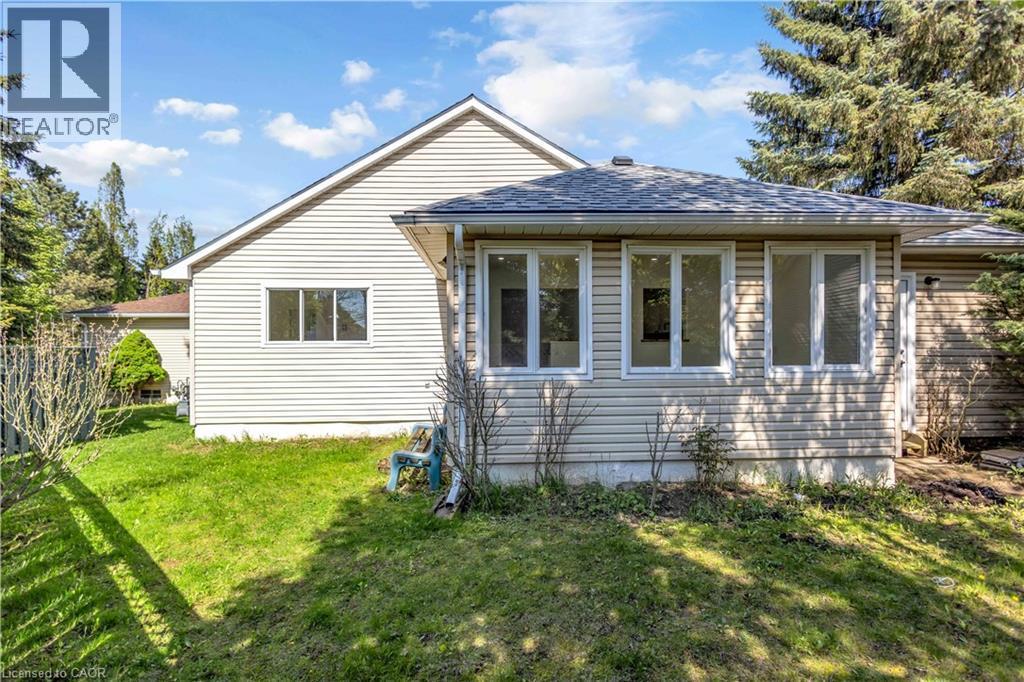 375 Silverbirch Boulevard, Hamilton, ON - Outdoor