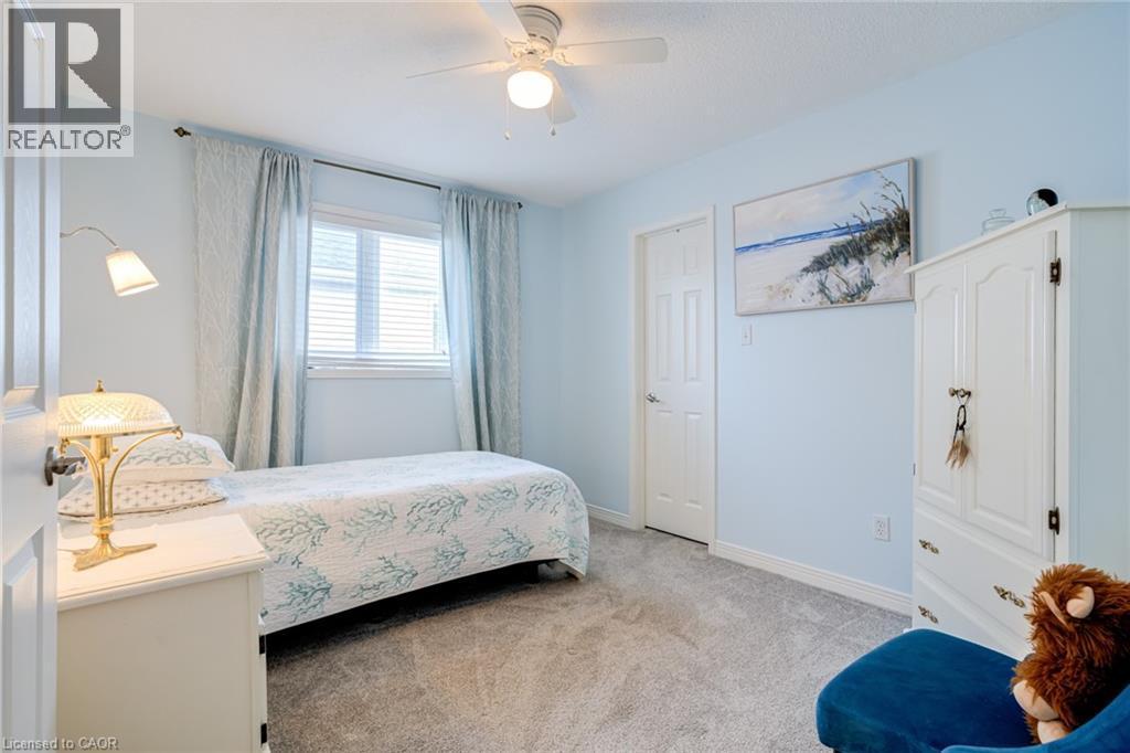 82 Vansickle Road, St. Catharines, ON - Indoor Photo Showing Bedroom