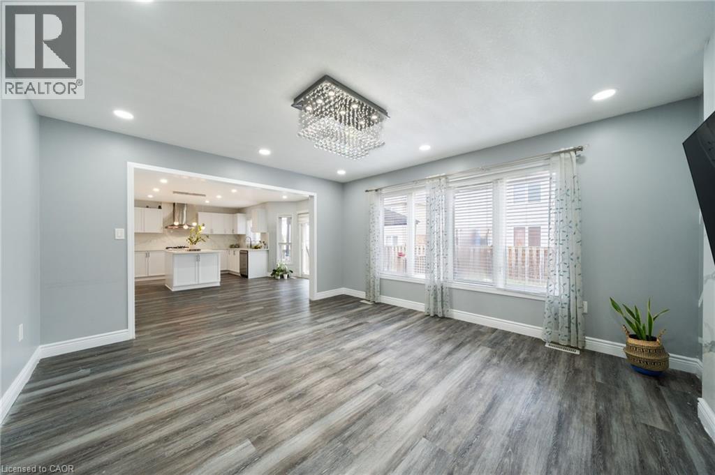 151 Baldwin Drive, Cambridge, ON - Indoor Photo Showing Other Room