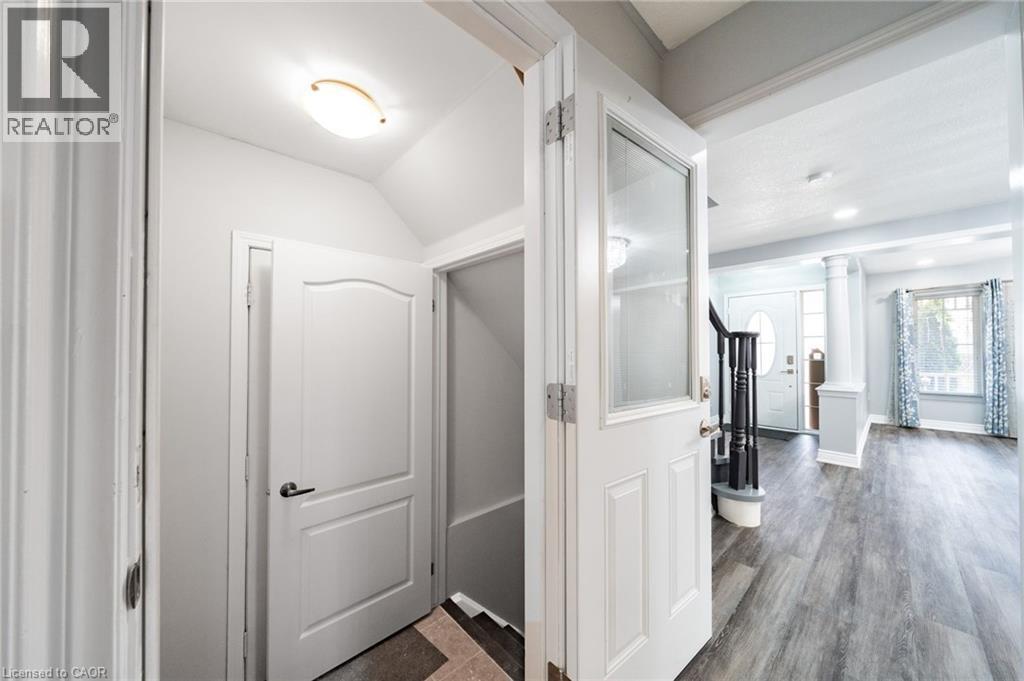 151 Baldwin Drive, Cambridge, ON - Indoor Photo Showing Other Room