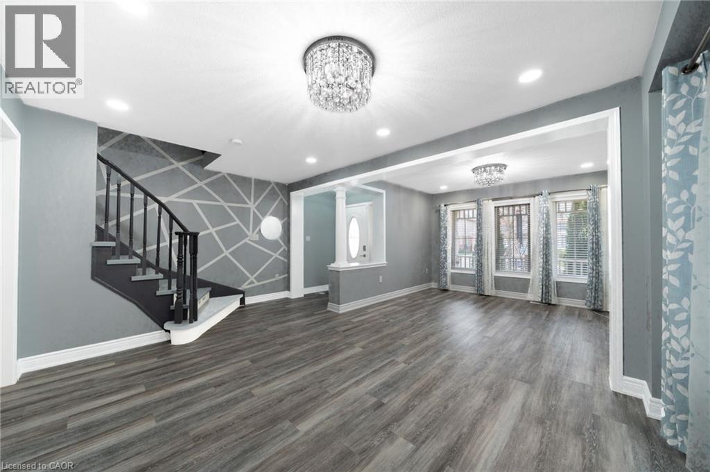 151 Baldwin Drive, Cambridge, ON - Indoor Photo Showing Other Room