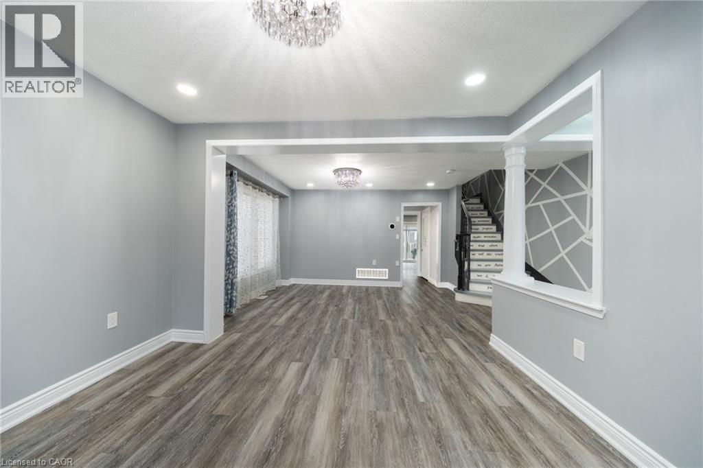 151 Baldwin Drive, Cambridge, ON - Indoor Photo Showing Other Room